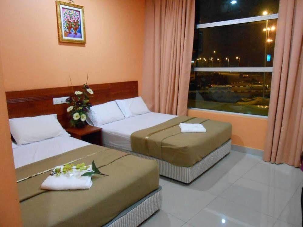 איפוה My Town Hotel מראה חיצוני תמונה
