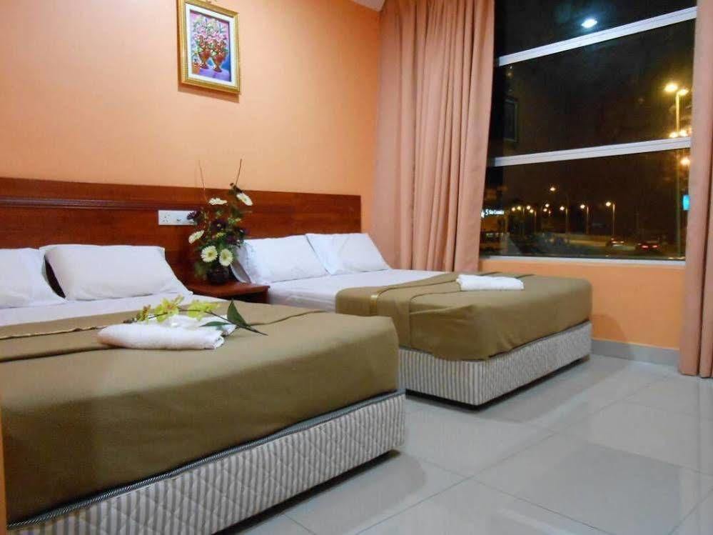 איפוה My Town Hotel מראה חיצוני תמונה